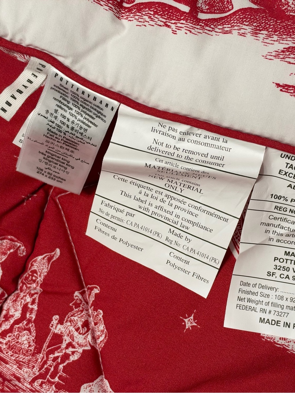 Pottery Barn Red & White Santa Toile Quilt Set King with 3 Euro Shams Reversible - Picture 5 of 8